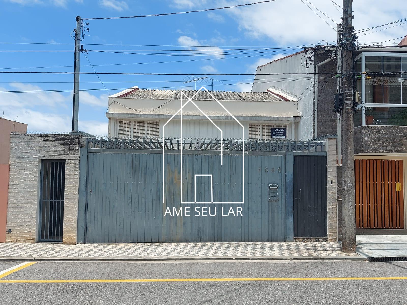 Casa com três quartos no centro de Bragança Paulista